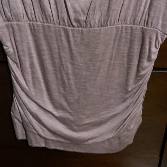 Rose top with ruched sides - Picture 4 of 4